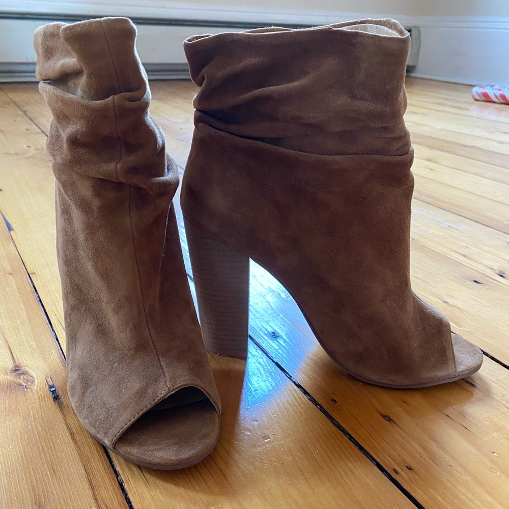 Kristin Cavallari for Chinese Laundry Booties ✨